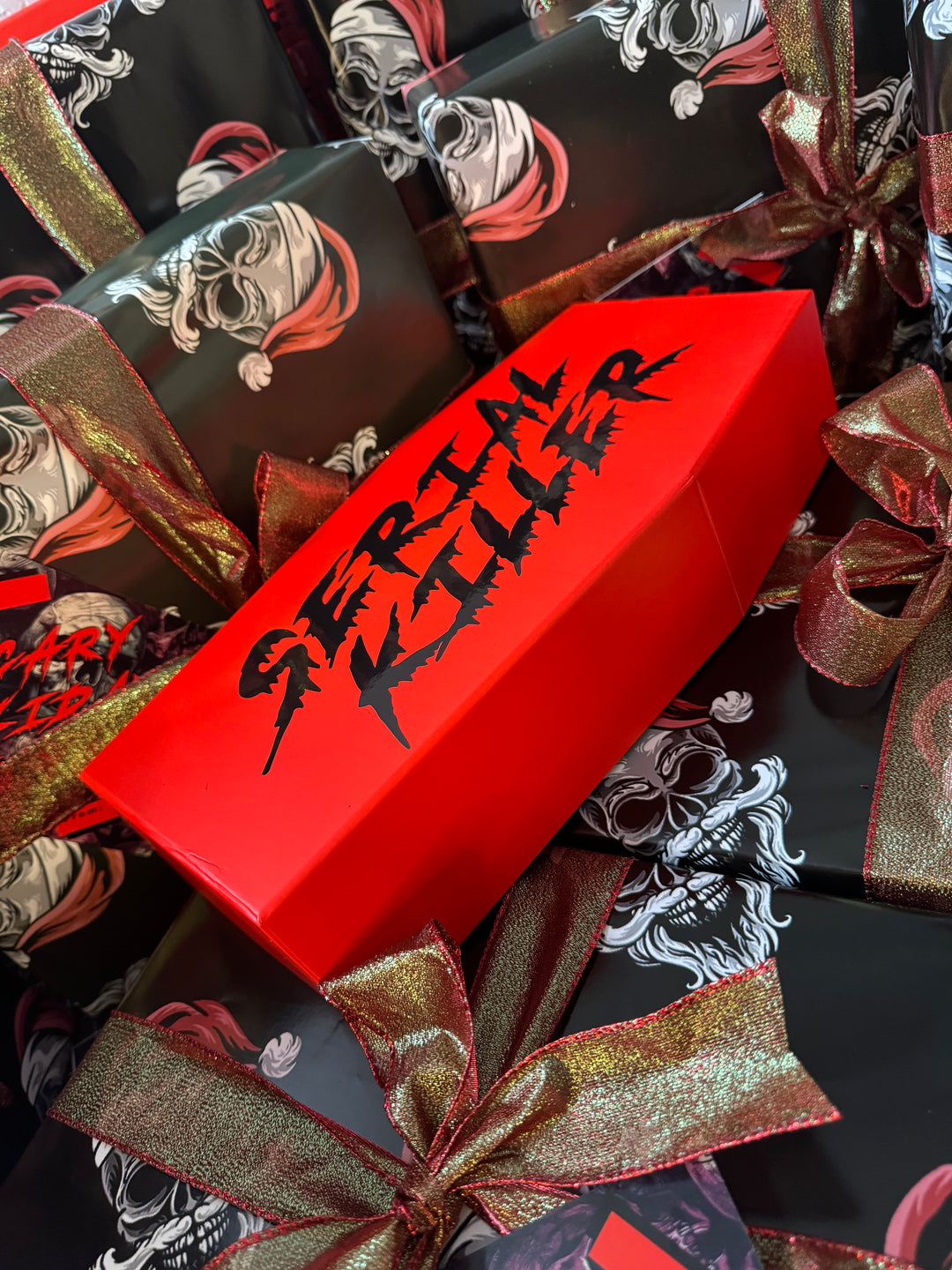 Venom Haus Card Game SERIAL KILLER - HOLIDAY GIFT BOX